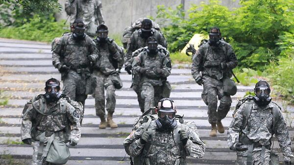 Военнослужащие химического батальона армии США в военном лагере в Южной Корее. Архивное фото
