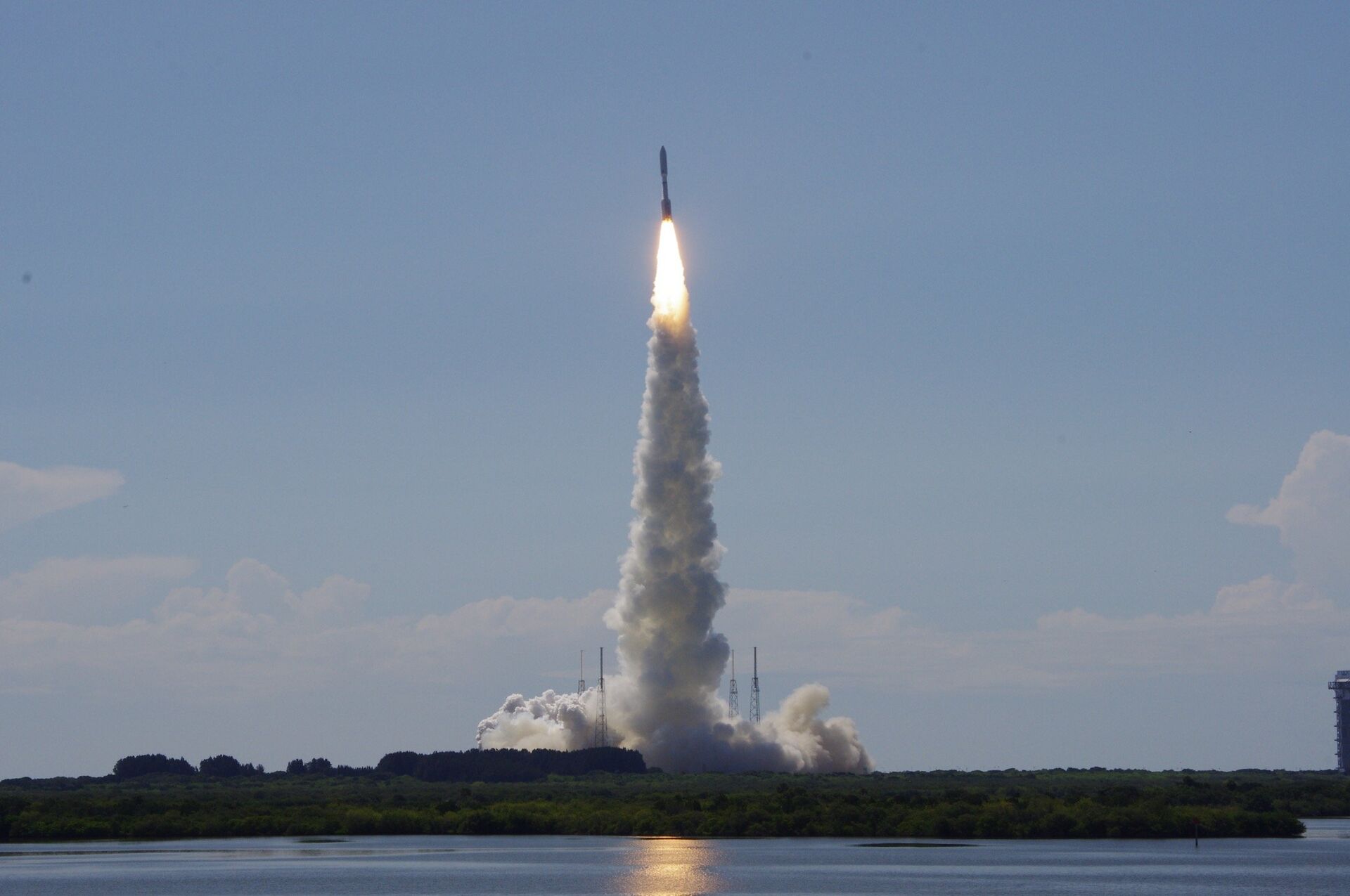Запуск спутника связи MUOS-5 на ракете-носителе Atlas V. Июнь 2016 - РИА Новости, 1920, 04.02.2022