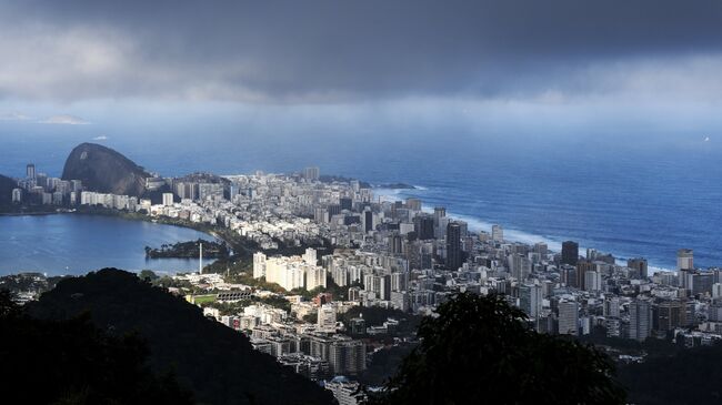 Вид на город Рио-де-Жанейро, Бразилия. Архивное фото