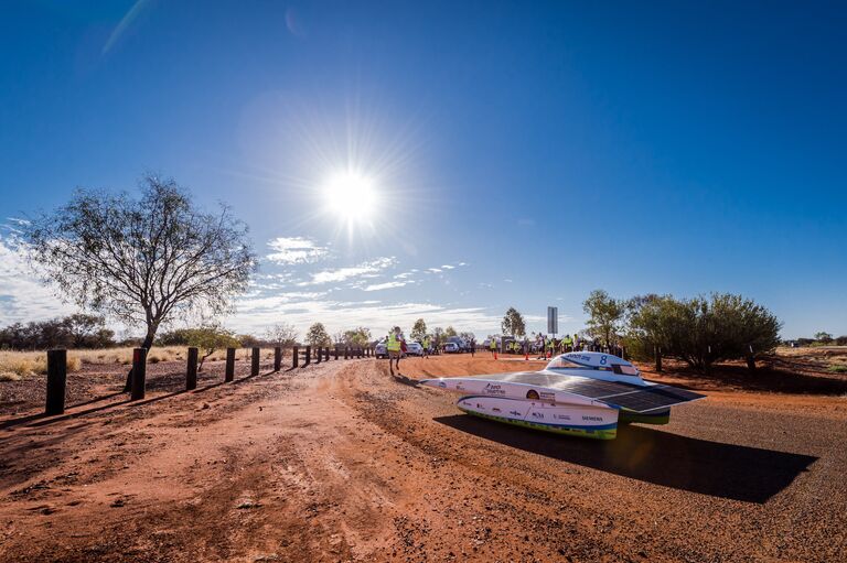 Экологичная гонка World Solar Challenge-2015 на солнечных машинах в Австралии