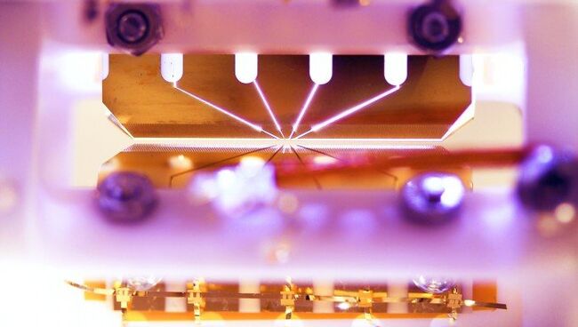 Первый репрограммируемый квантовый компьютер