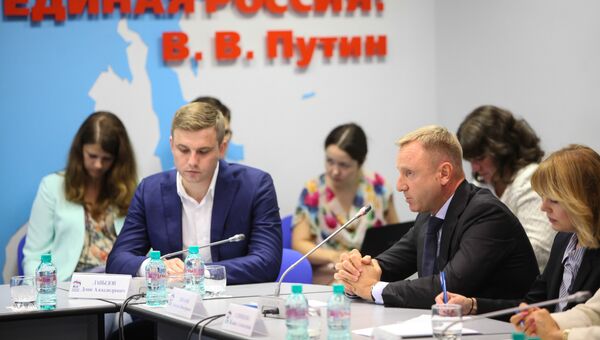 Глава Минобрнауки Дмитрий Ливанов на встрече с руководством партии Единая Россия