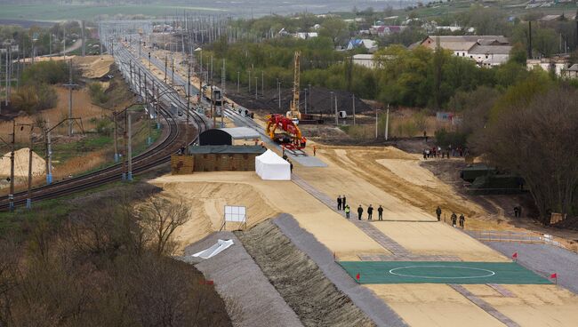 Строительство железной дороги в обход Украины на участке Журавка-Миллерово в Воронежской области. Архивное фото