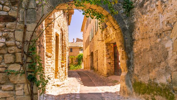 Старый город в Провансе, Франция