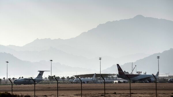 Самолеты на летном поле международного аэропорта в Шарм эш Шейх