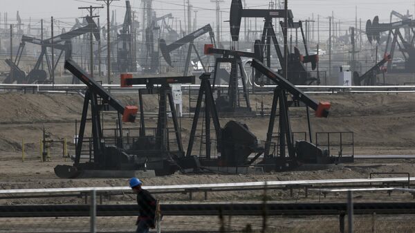 Добыча нефти в Калифорнии, США
