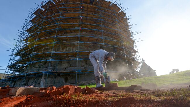 Реставрационные работы одной из башен Соловецкого ставропигиального мужского монастыря