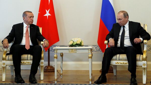 Президент России Владимир Путин и президент Турции Реджеп Тайип Эрдоган во время встречи в Санкт-Петербурге. 9 августа 2016