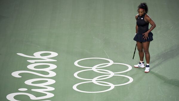 Американская теннисистка Серена Уильямс потерпела поражение от украинской спортсменки Элины Свитолиной в матче 1/8 финала Олимпиады-2016 в Бразилии. 9 августа 2016