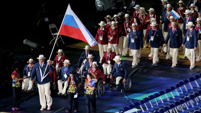 Паралимпийская сборная России во время церемонии открытия летних Паралимпийских игр в Лондоне