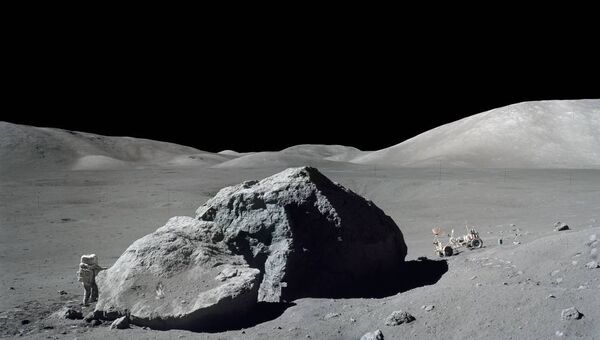Американский астронавт Харрисон Шмитт на Луне