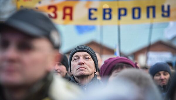 Сторонники евроинтеграции Украины на Площади Независимости в Киеве