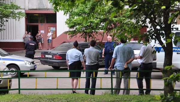 Сотрудники московской полиции на месте преступления на северо-востоке столицы