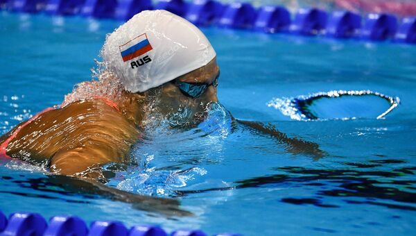Юлия Ефимова (Россия) в финальном заплыве на 200 м брассом во время соревнований по плаванию среди женщин на XXXI летних Олимпийских играх