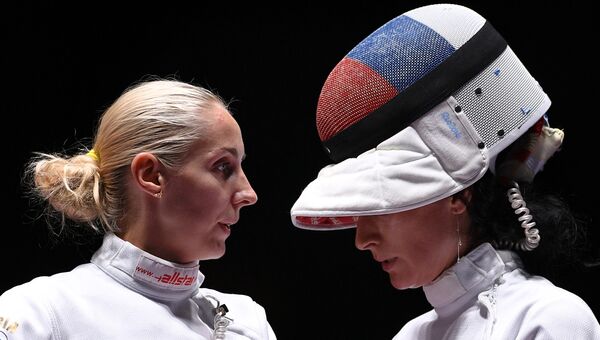 Российские шпажистки Виолетта Колобова и Любовь Шутова на XXXI летних Олимпийских играх