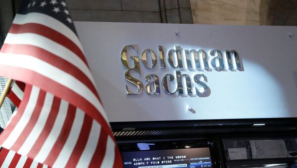 Вывеска одного из крупнейших в мире инвестиционных банков Goldman Sachs, США