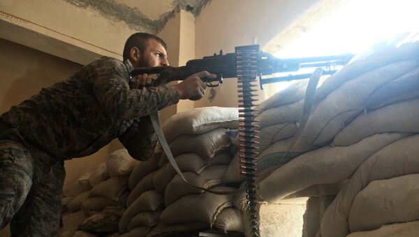 Огневая поддержка при штурме артиллерийского училища на юго-западе Алеппо