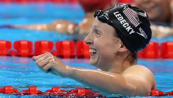 Американка Кэти Ледеки на Олимпиаде в Рио в плавании на дистанции 800 метро...