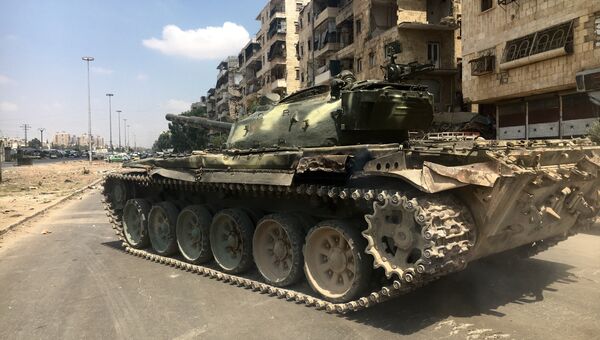 Тяжелая техника на линии фронта на юго-западе Алеппо. Архивное фото
