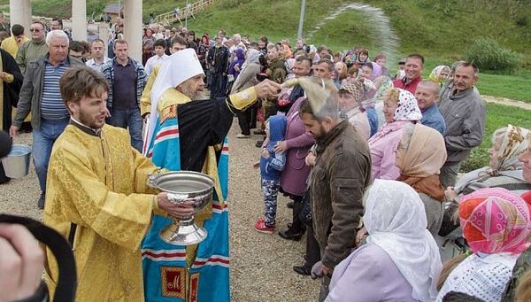 Освящение купели в часть святой блаженной Матроны Себинской-Московской в селе Себино Тульской области