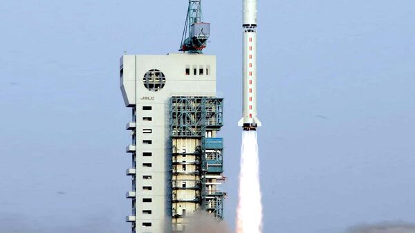 Старт ракеты-носителя Чанчжэн-2D
