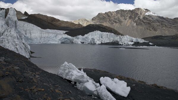 Исчезающий ледник Пасторури в национальном парке Уаскаран в Перу 