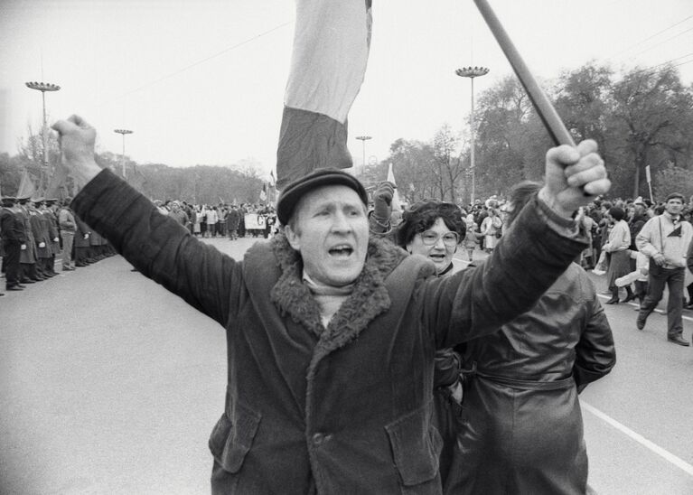 Экстремисты из Народого фронта Молдавии. 1989 год