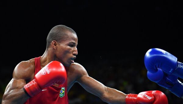 Бразильский боксер Робсон Консейсао завоевал золотую медаль в Рио в весовой в категории до 60 кг. 16 августа 2016 год