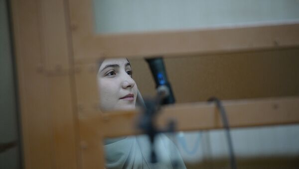 Студентка Патимат Гаджиева в зале заседаний Московского окружного военного суда. 17 августа 2016