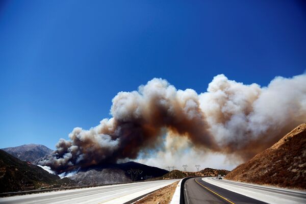 Дым от пожаров в штате Калифорния, США. 17 августа 2016