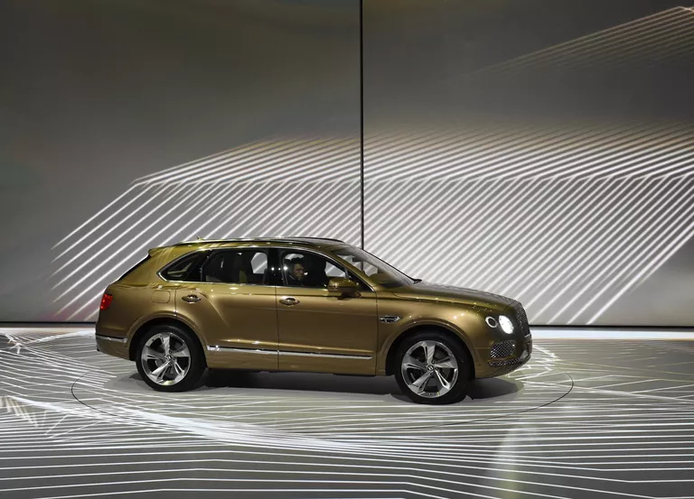 Автомобиль Bentley Bentayga Автомобиль Bentley Bentayga
