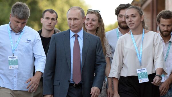 Посещение президентом РФ В. Путиным Всероссийского молодежного образовательного форума Таврида. Архивное фото