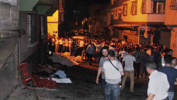 Место взрыва в турецком городе Газиантеп. 21 августа 2016