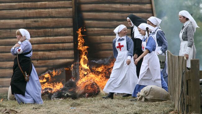 Участники исторической реконструкции на фестивале Гумбинненское сражение