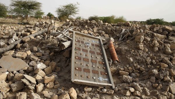 Разрушенный исламскими боевиками мавзолей в Мали. Архивное фото