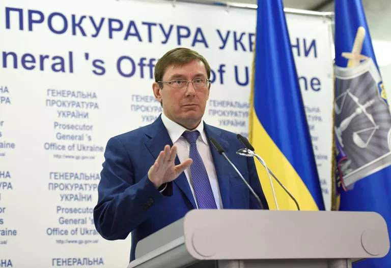 Генеральный прокурор Украины Юрий Луценко во время пресс-конференции Генеральный прокурор Украины Юрий Луценко во время пресс-конференции