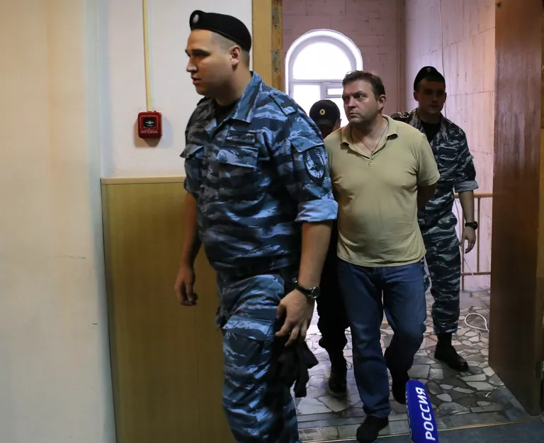 Экс-губернатор Кировской области Никита Белых в Басманном суде Москвы Экс-губернатор Кировской области Никита Белых в Басманном суде Москвы