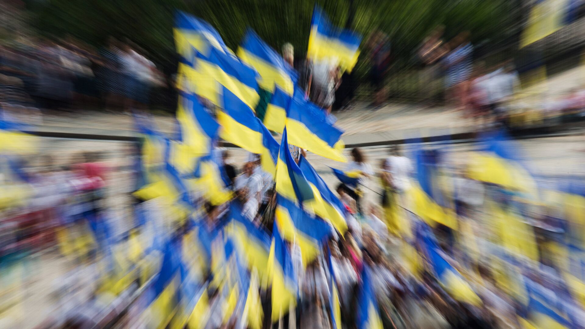 Украинские флаги - РИА Новости, 1920, 15.08.2022