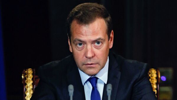 Премьер-министр РФ Дмитрий Медведев на совещании в резиденции Горки. 23 августа 2016