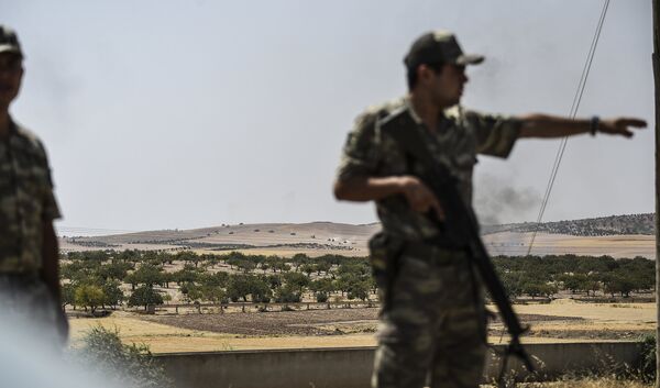 Турецкие солдаты на на границе с Сирией. 24 августа 2016