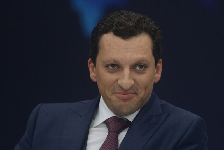 Член совета директоров ПАО СИБУР Холдинг Кирилл Шамалов Член совета директоров ПАО СИБУР Холдинг Кирилл Шамалов