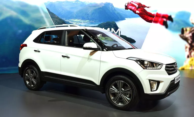 Кроссовер Hyundai Creta на автосалоне в Москве Кроссовер Hyundai Creta на автосалоне в Москве