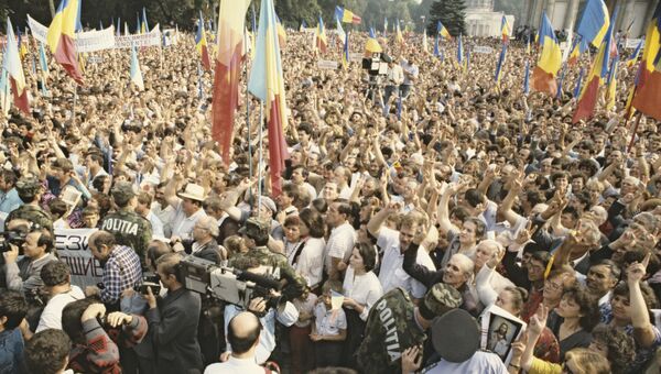 Митинг в честь провозглашения независимости Республики Молдова в Кишиневе