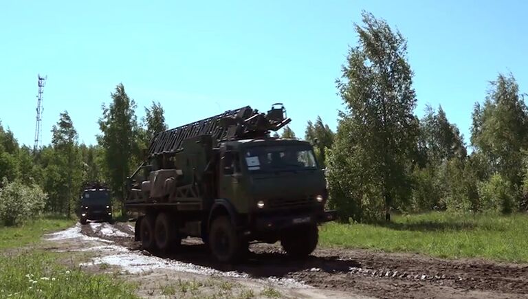 Совершение марша бригадой управления Западного военного округа (ЗВО) и мотострелковой бригадой Южного военного округа (ЮВО)