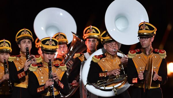 Центральный военный оркестр министерства обороны РФ на церемонии открытия Международного военно-музыкального фестиваля Спасская башня - 2016