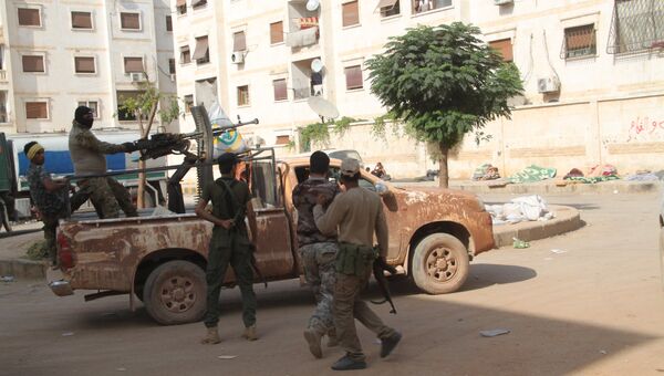 Бойцы сирийского ополчения в районе 1070, на юго-западе Алеппо