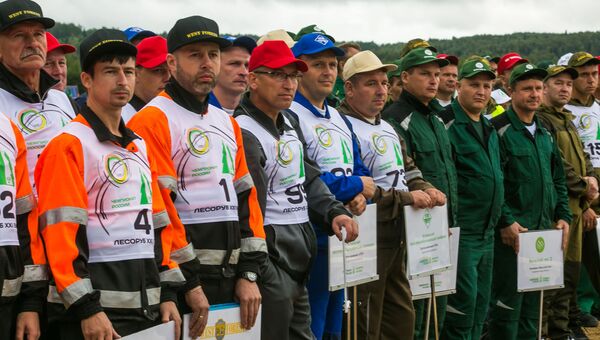 Второй чемпионат лесорубов стартовал в Архангельской области