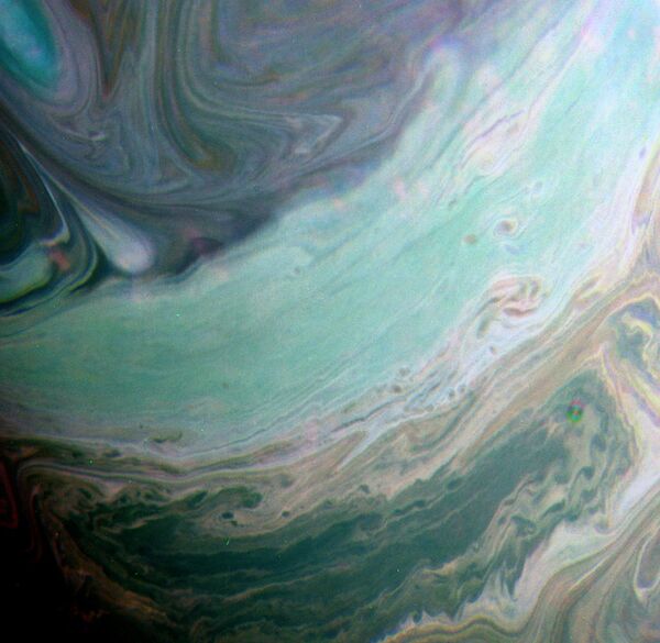 Инфракрасный снимок северного полушария Сатурна, сделанный космическим аппаратом Кассини