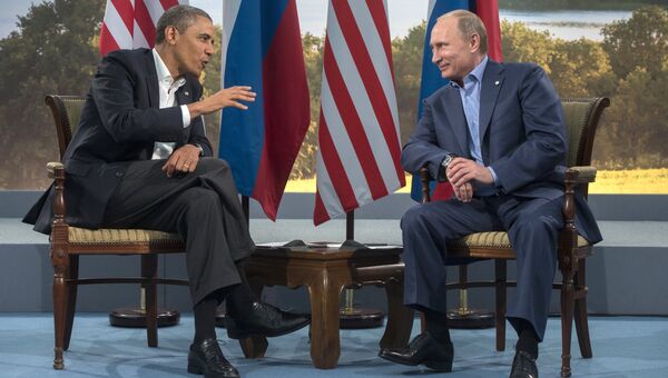Президент России Владимир Путин (справа) и президент США Барак Обама. Архивное фото