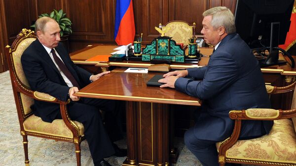 Рабочая встреча президента РФ В. Путина с губернатором Ростовской области В. Голубевым